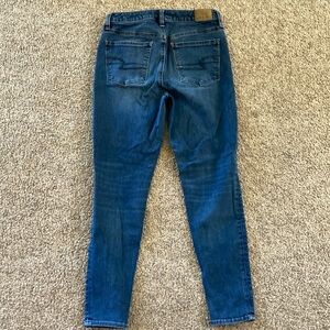 American Eagle Super Hi-Rise Jegging Size: 6 Short